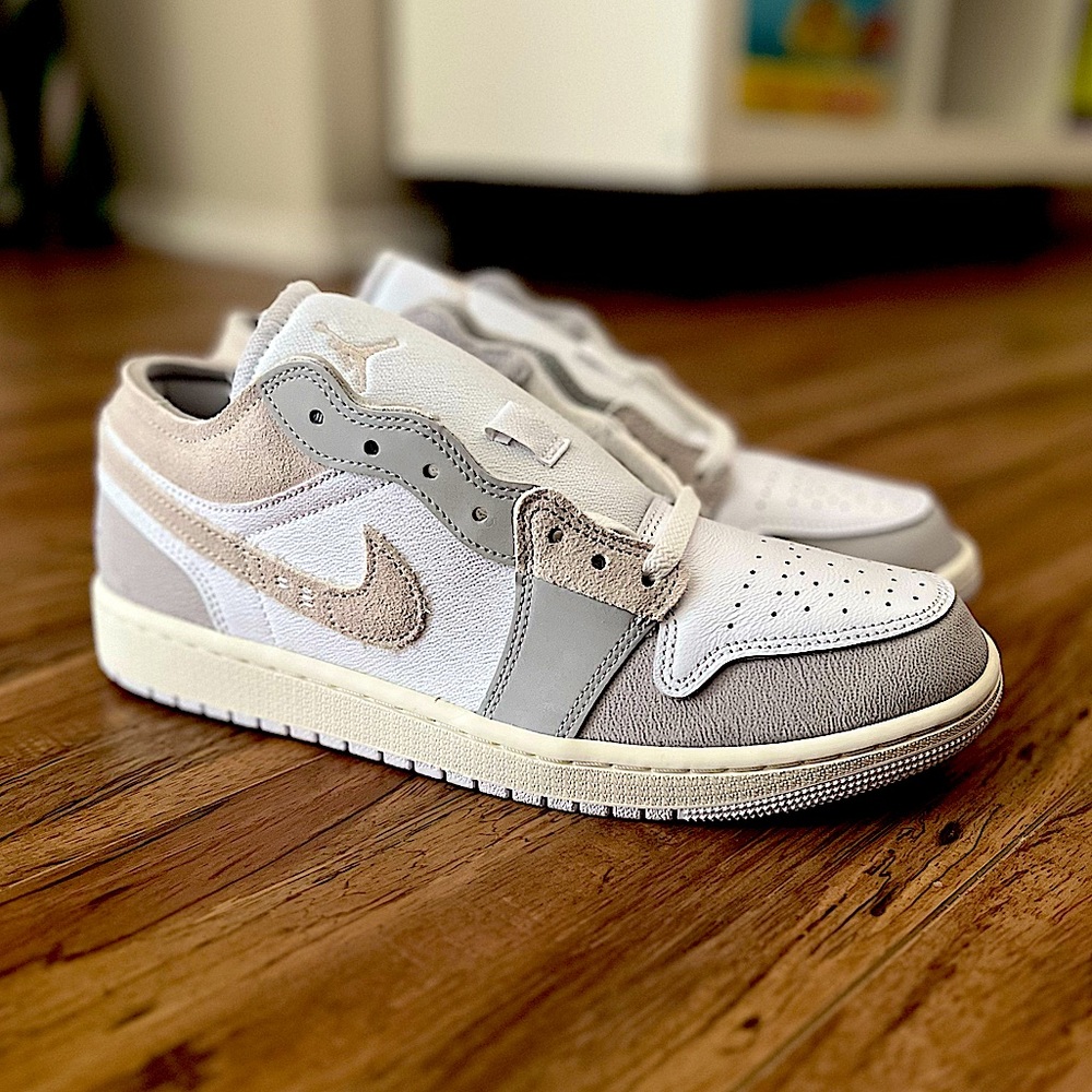 Air Jordan 1 Low Craft “White Sail” - Picture 8 of 14